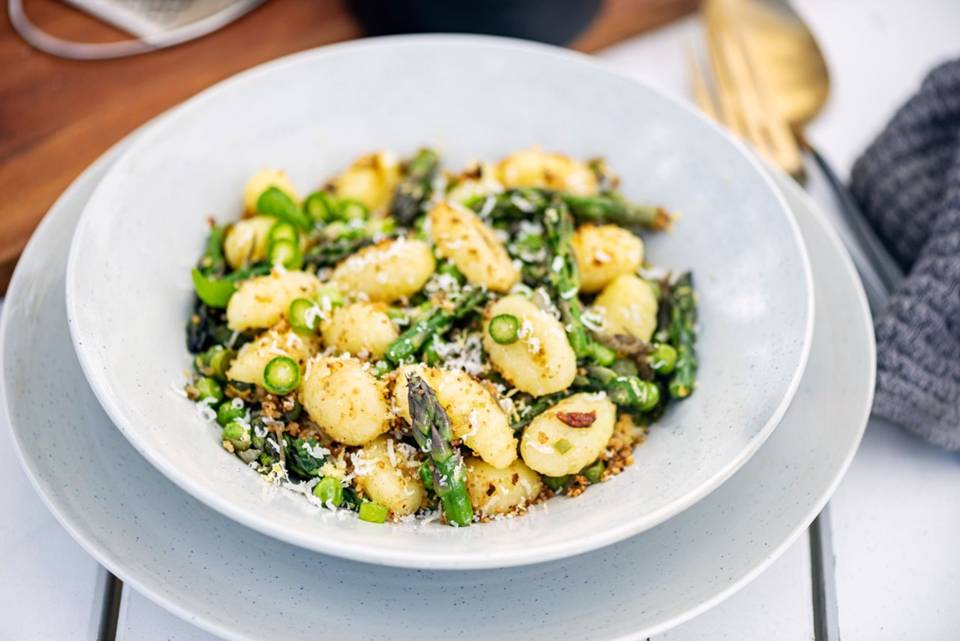 Gnocchi můžete osmahnout dokupřava a dát je do salátu