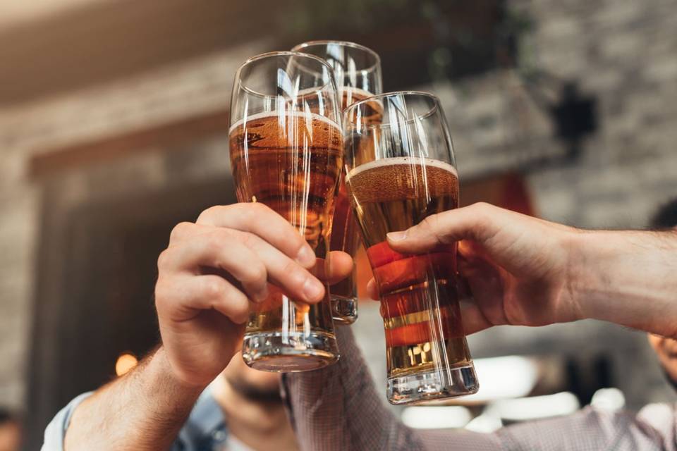 Podívejte se, co se stane, pokud budete pít pivo každý den. Skutečně to není dobré