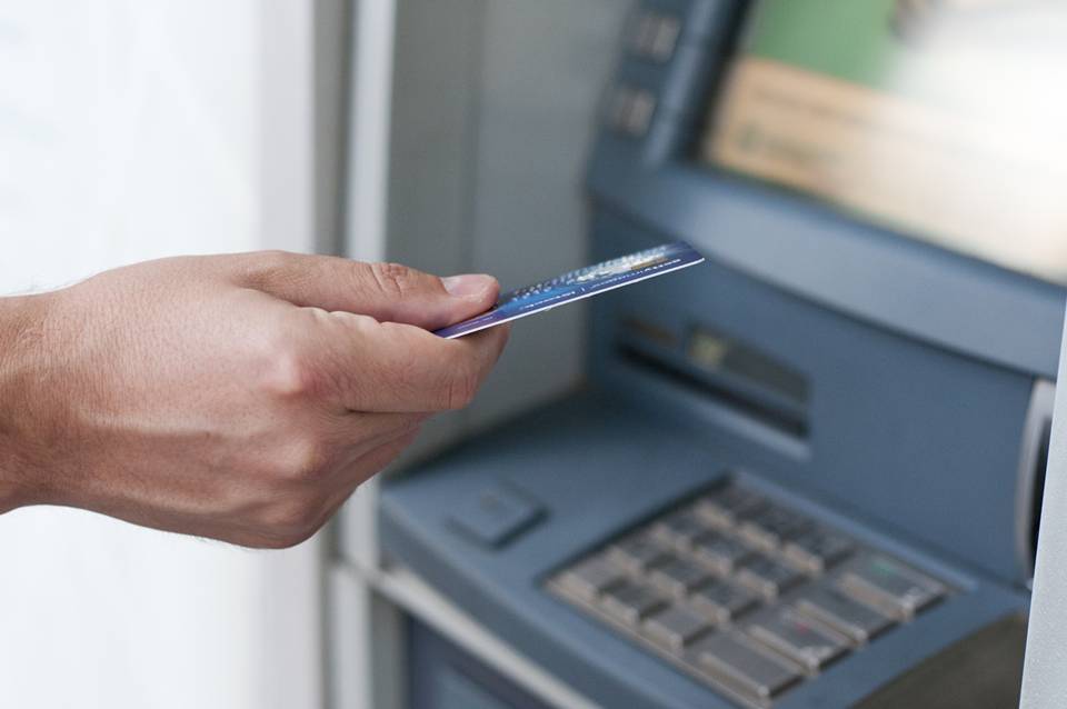 Běžné bankomaty pomalu, ale jistě končí. Výběr peněz bude jiný